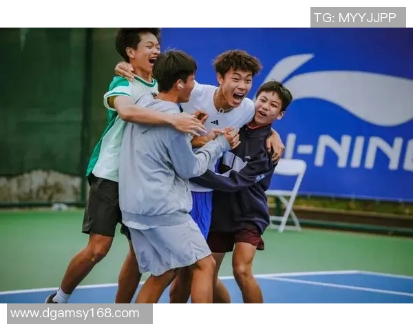 网球专题：聚焦上海网球队的配合