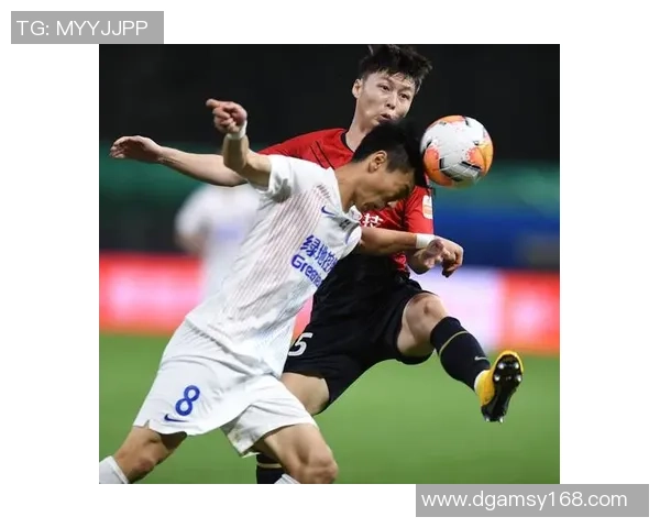 足球焦点：深圳足球队的状态探讨